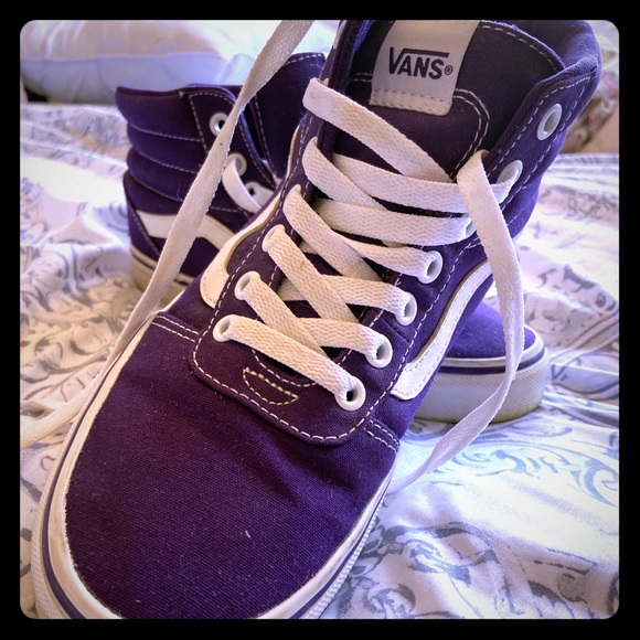 COPY - Women’s purple high top vans - Picture 1 of 4